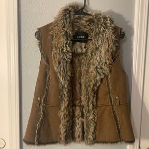 Brown & Beige Vest • Brand: Zero • German size 40 —> US size Medium (Approx.)